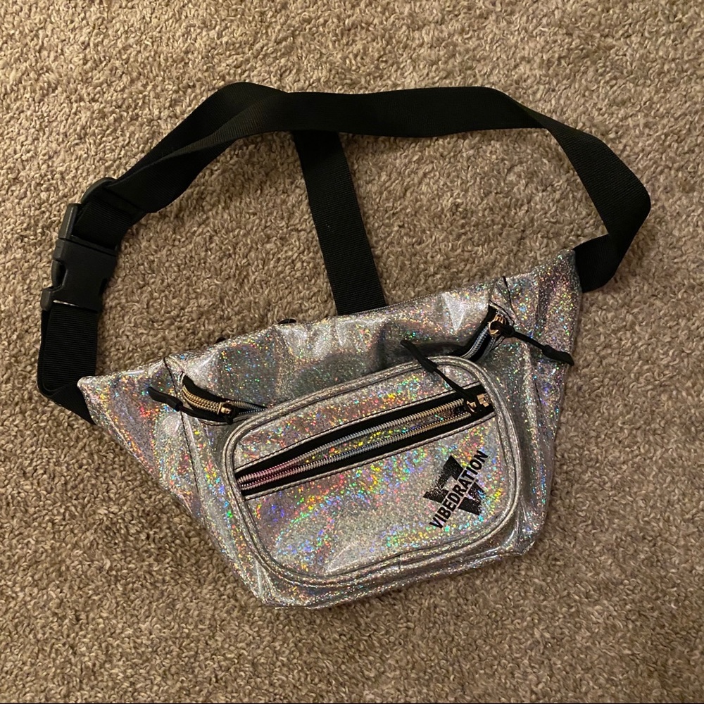 Vibedration Fanny Pack